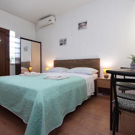 Apartments Antolovic Rovinj Exteriör bild