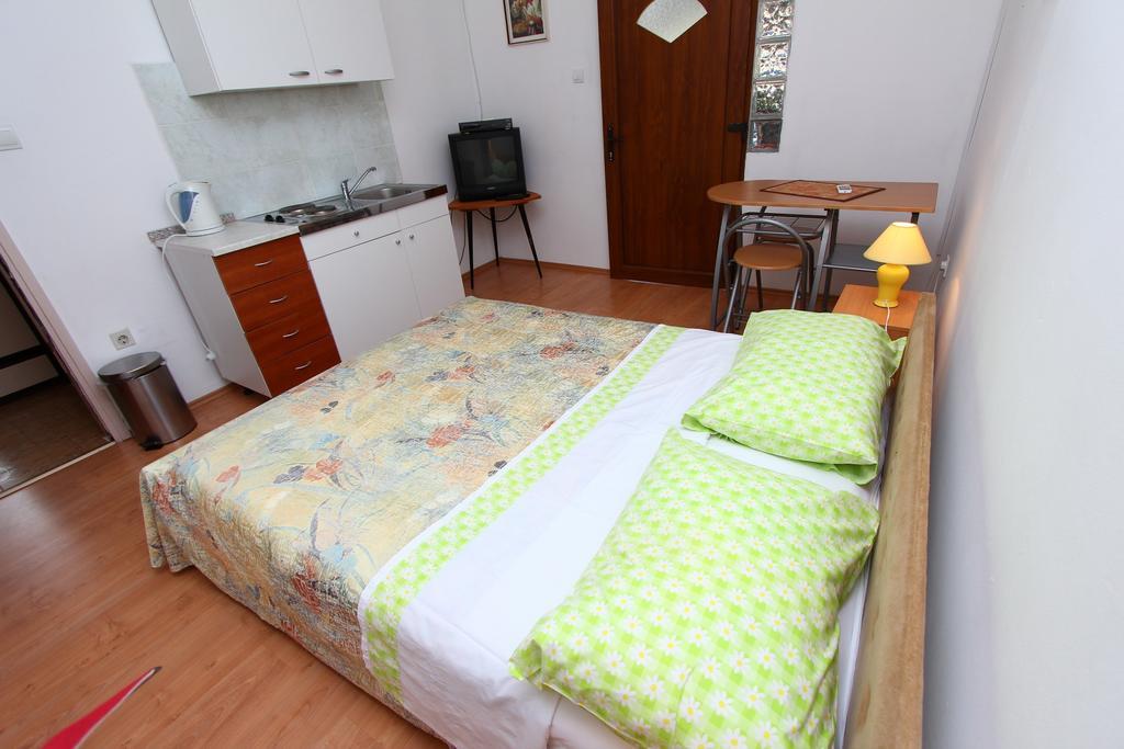 Apartments Antolovic Rovinj Rum bild
